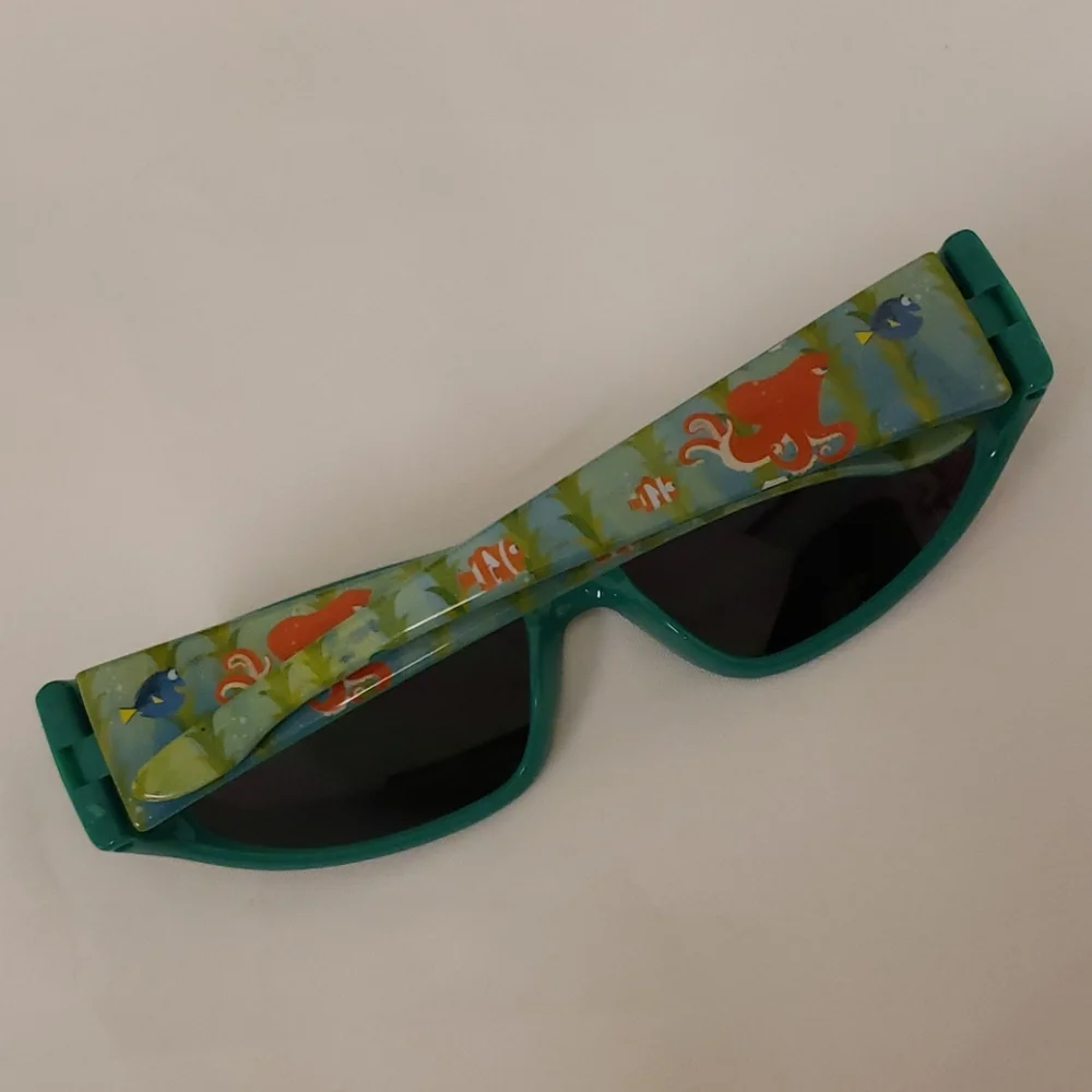 Disney Finding Dory Wrap Sunglasses Green Kids Boys Girls OS NWT